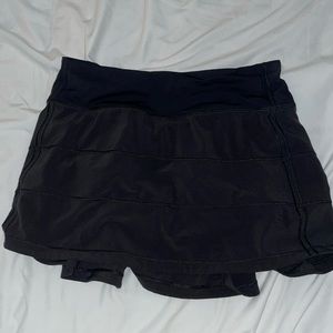 Lululemon pace rival skirt